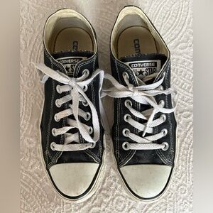 Converse Classic Black and White Sneakers - W size 7